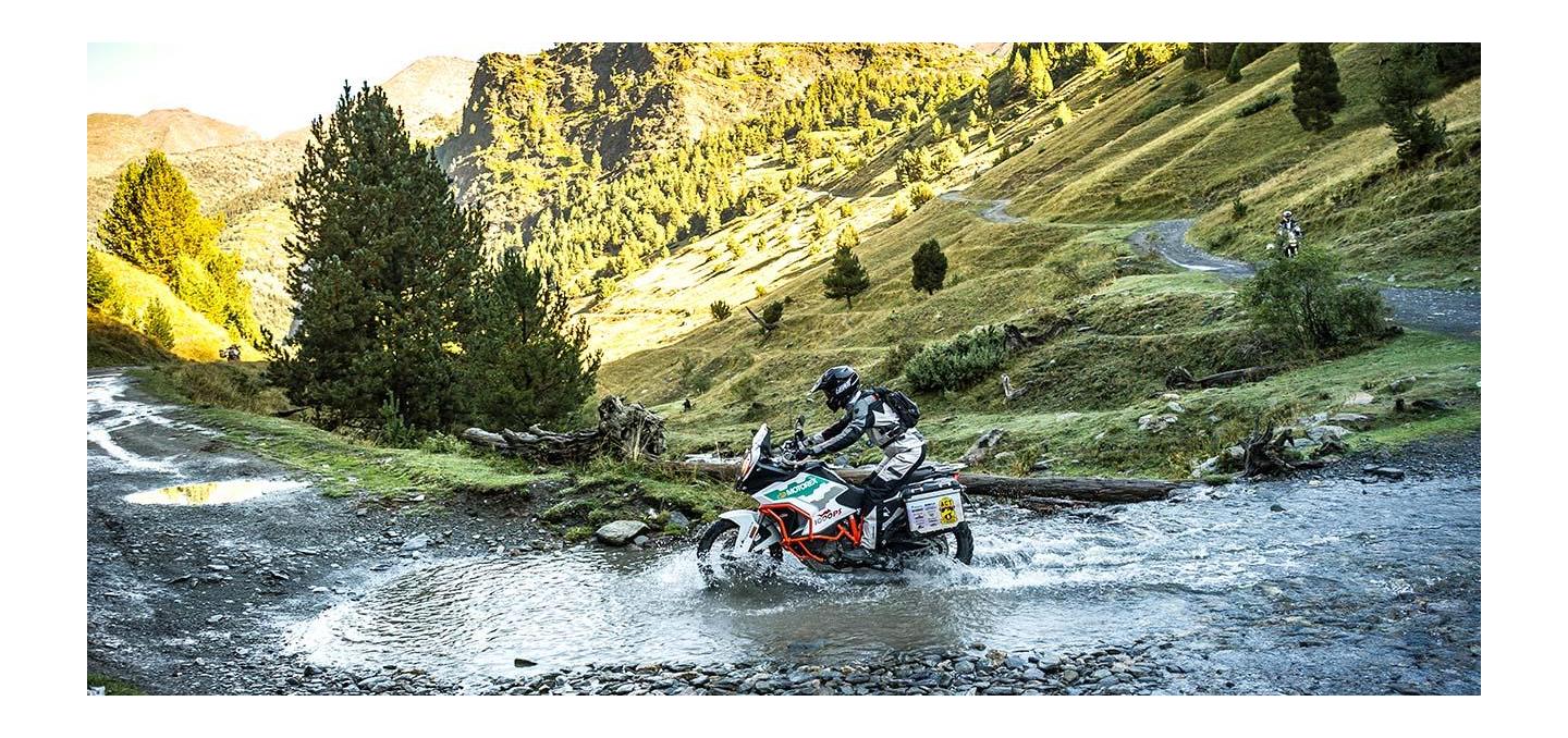 Adventure Country Tracks x REV’IT!