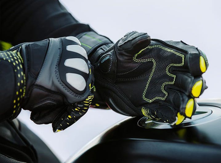 Gloves Control