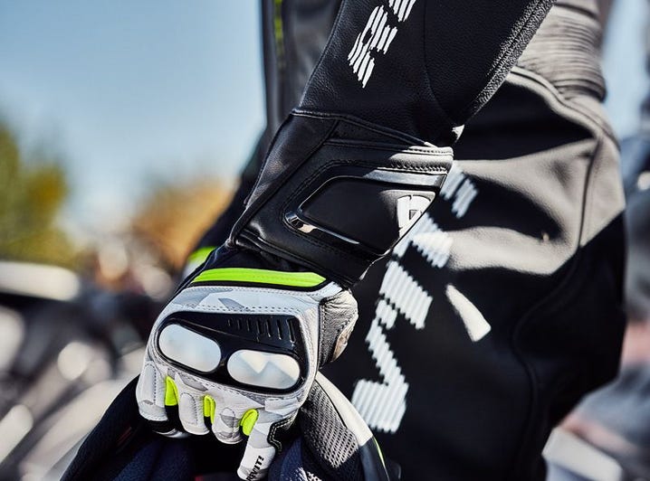 Gloves League