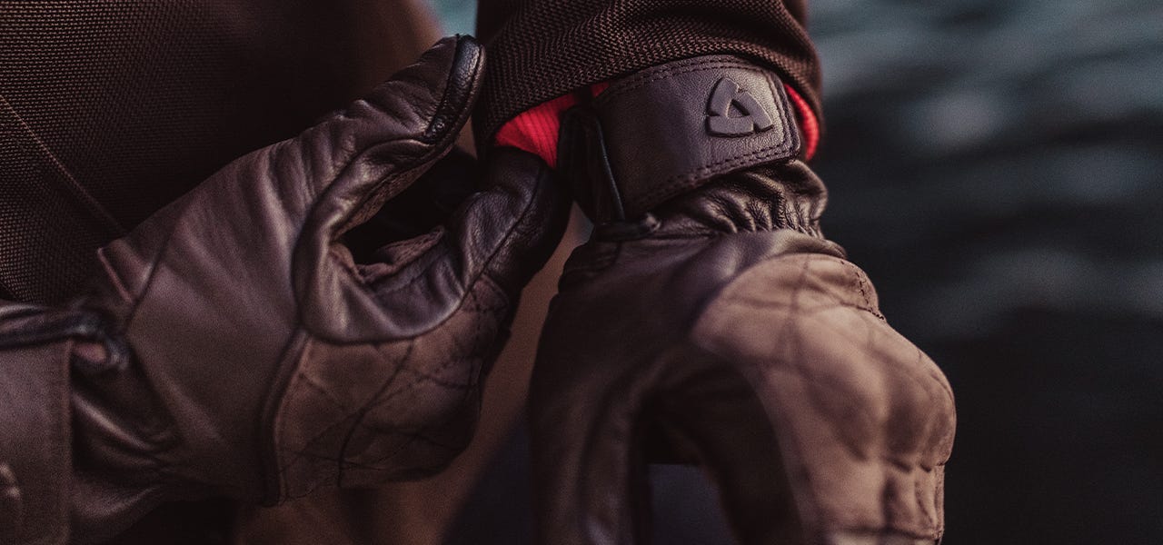 motorcycles gloves tracker