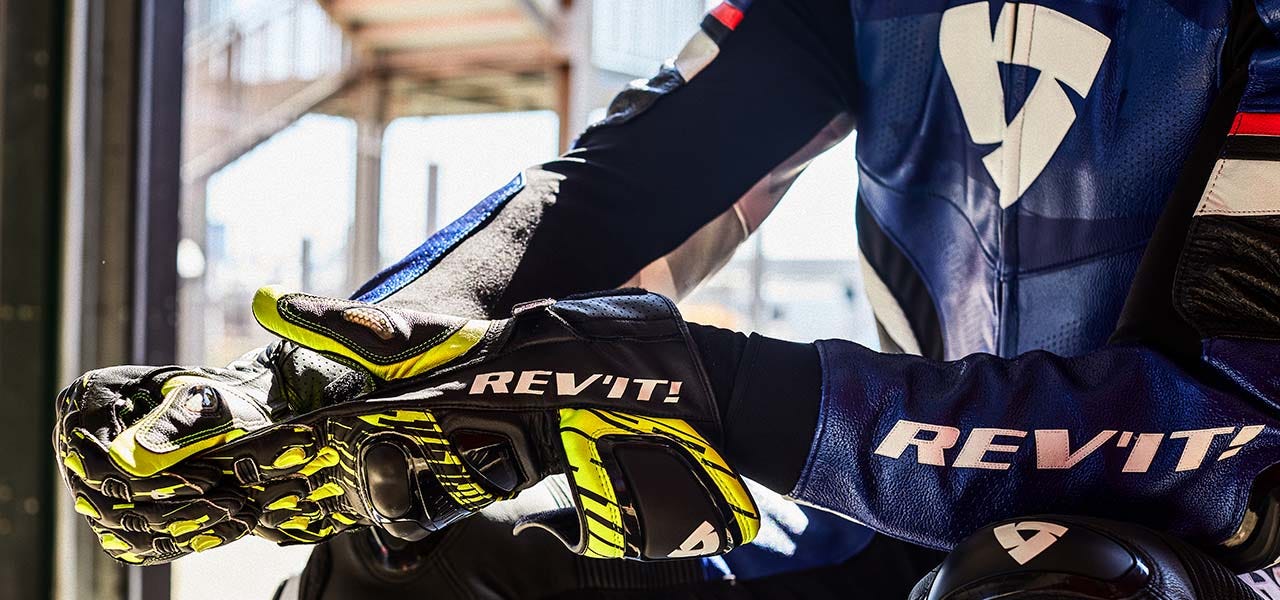 motorcycles gloves quantum 2